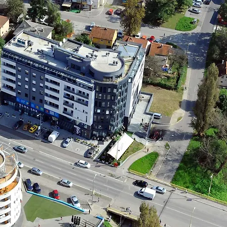 Jkc Hotel 3*