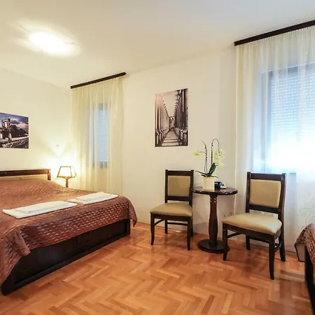 Jkc Hotel 3*